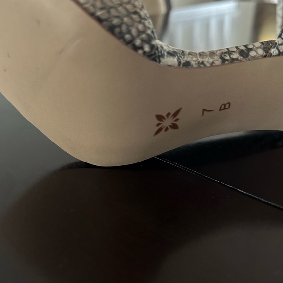Brand New. Never Been Worn. Snake Print Heels. - Picture 11 of 11